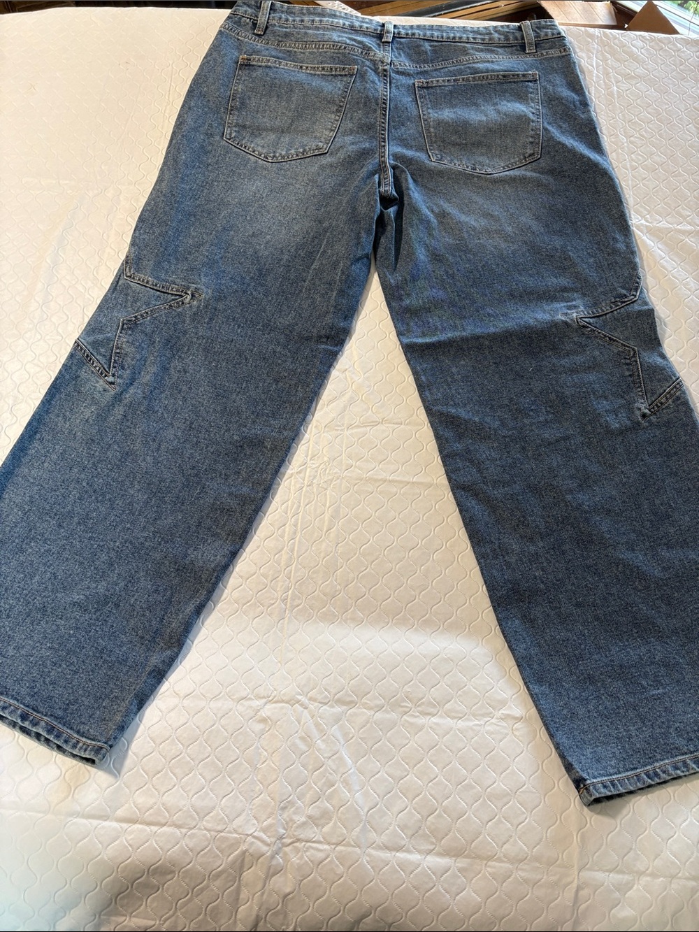 No Boundaries Medium Blue Wide Leg Jeans with Star Stitch - Picture 6 of 7